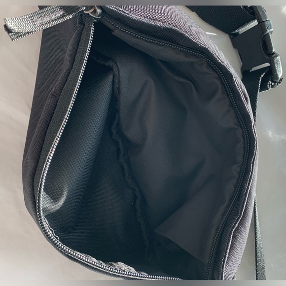 Nike Heritage Fanny Pack Belt Bag Black - Picture 6 of 8